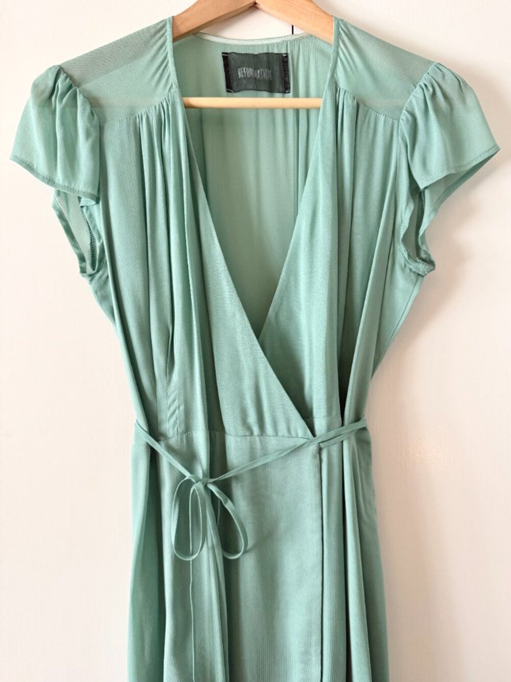 Reformation Carina Dress - Picture 3 of 8